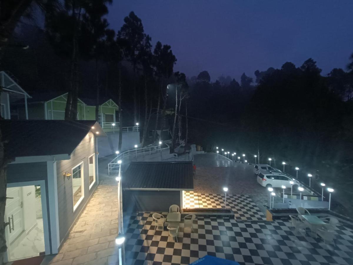 Dls Nature Trinket Resort 戴尔豪斯 外观 照片